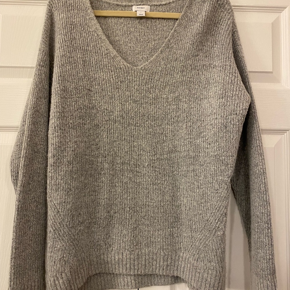 Old Navy Gray Sweater